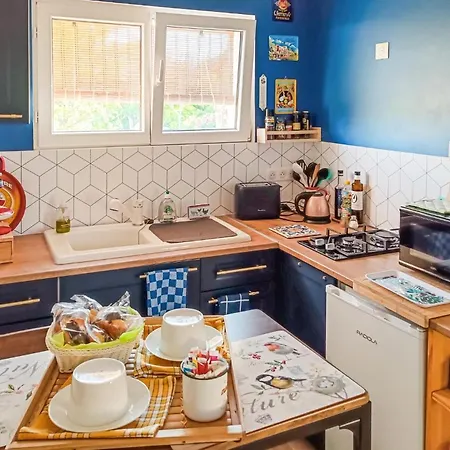 Holiday home Charmante Maison Au Calme Saint-Andre-d'Allas